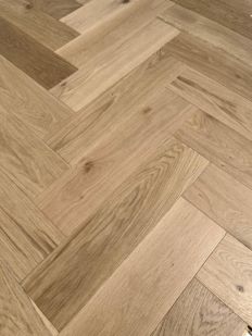 NATURE HERRINGBONE 15/3 X 150 x 600 mm RAW  OAK  MATT  LACQUERED